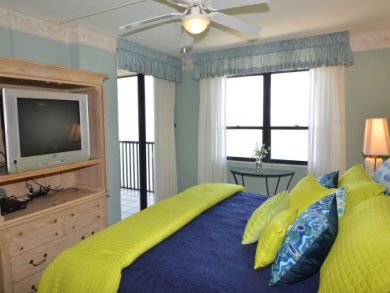 2 bedroom Condo on Bay side 2 bedroom Condo on Bay side